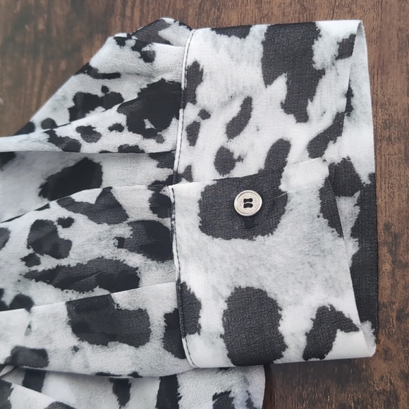 Calvin Klein Women's Ivory Ombré Animal Print V-Neck Long Sleeve Blouse NWT 2X - Picture 6 of 10